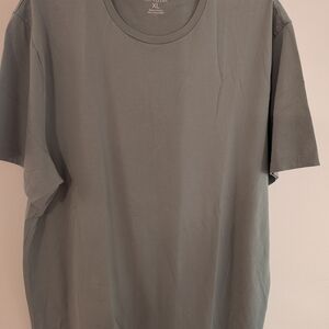 Bloomingdale's Extra Large 100% Pima Cotton Men's Gray T-Shirt